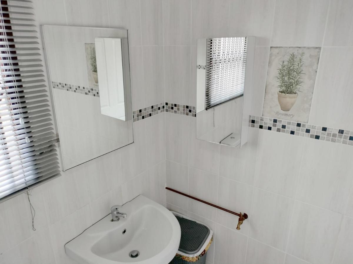 Sunrise Guesthouse Претория Экстерьер фото