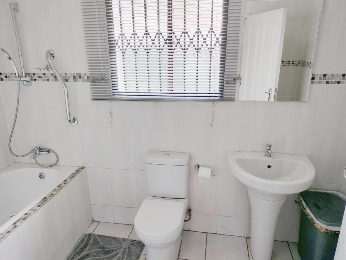 Sunrise Guesthouse Претория Экстерьер фото